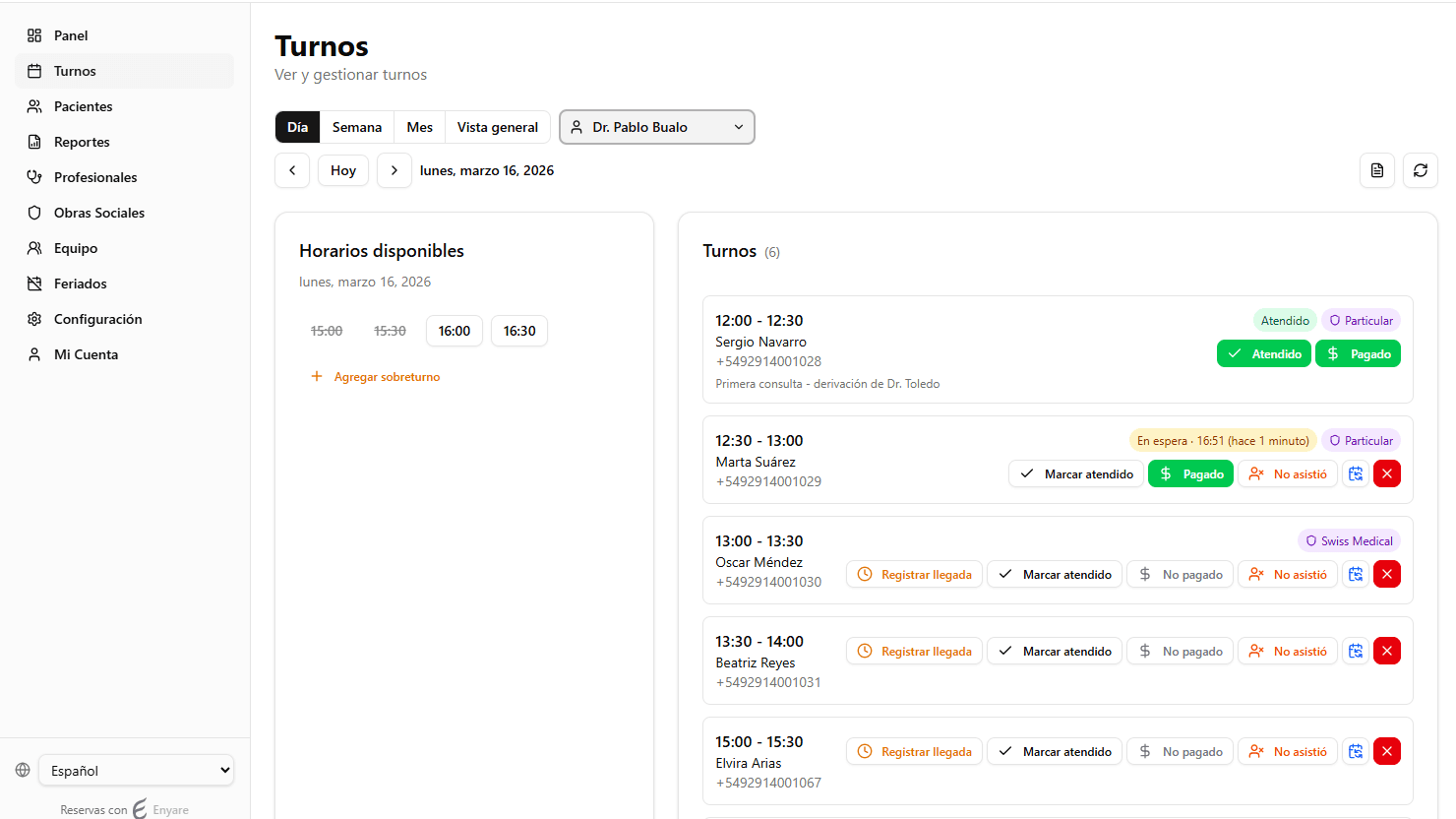 Enyare daily agenda view showing bookings with check-in, waiting room, payment tracking, and insurance badges
